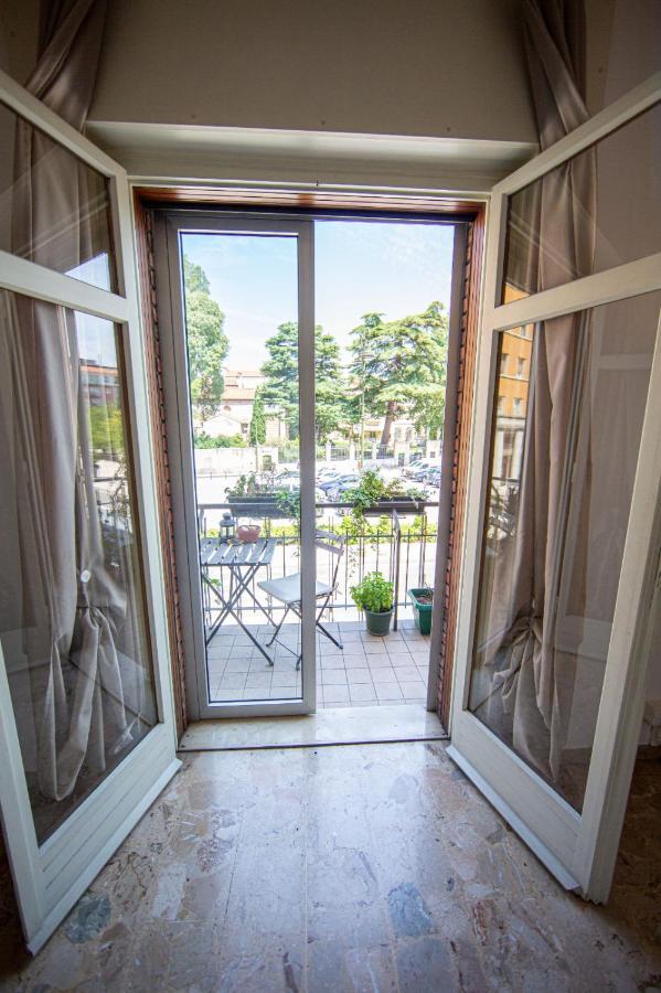 B&B Happiness - City Center Verona Exterior photo